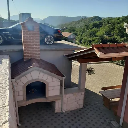 Ana Apartamento